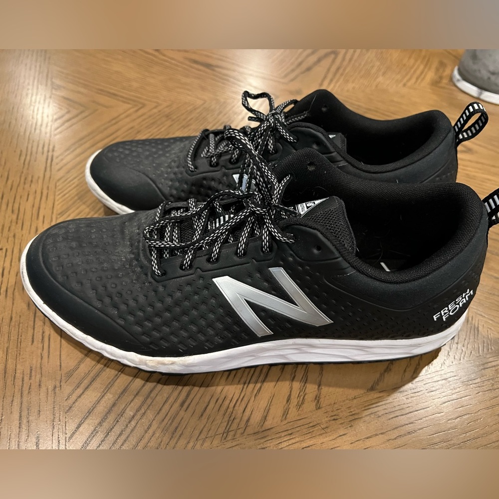 New Balance 806 men’s athletic shoes size 12